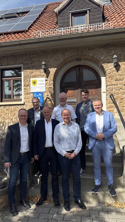 Bild vergrößern: Gruppenfoto der Brgermeister des KSVE