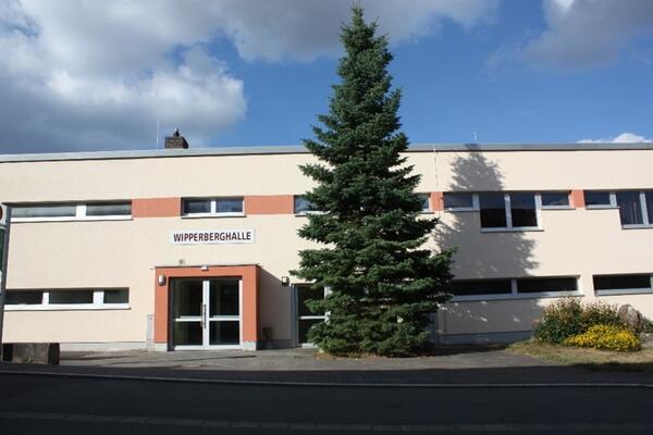 Bild vergrößern: Foto der Mehrzweckhalle in Lengefeld